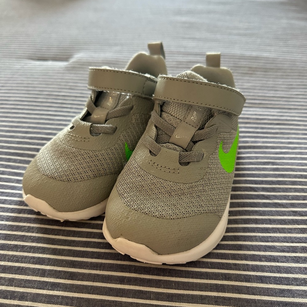 Toddler Boys Nike Revolution 6 Tennis Shoes